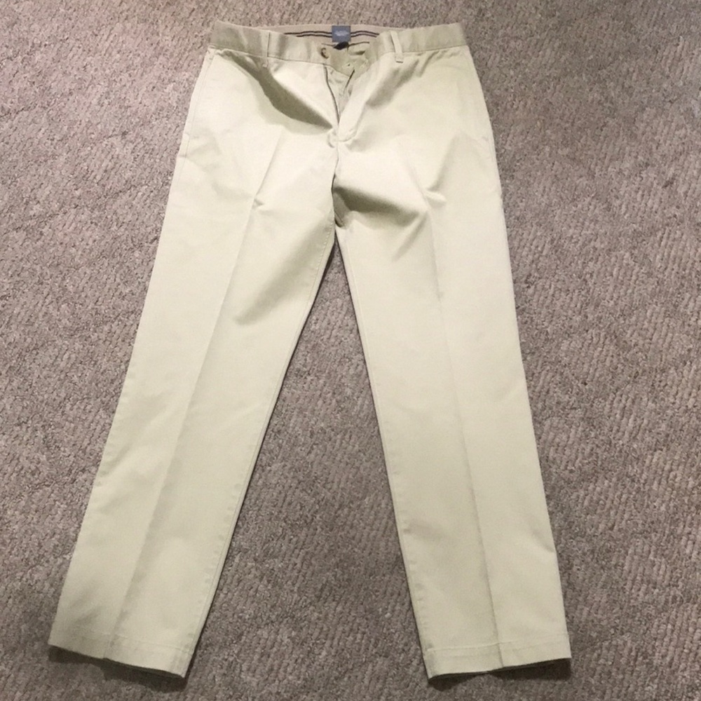GAP Classic straight fit Khakis